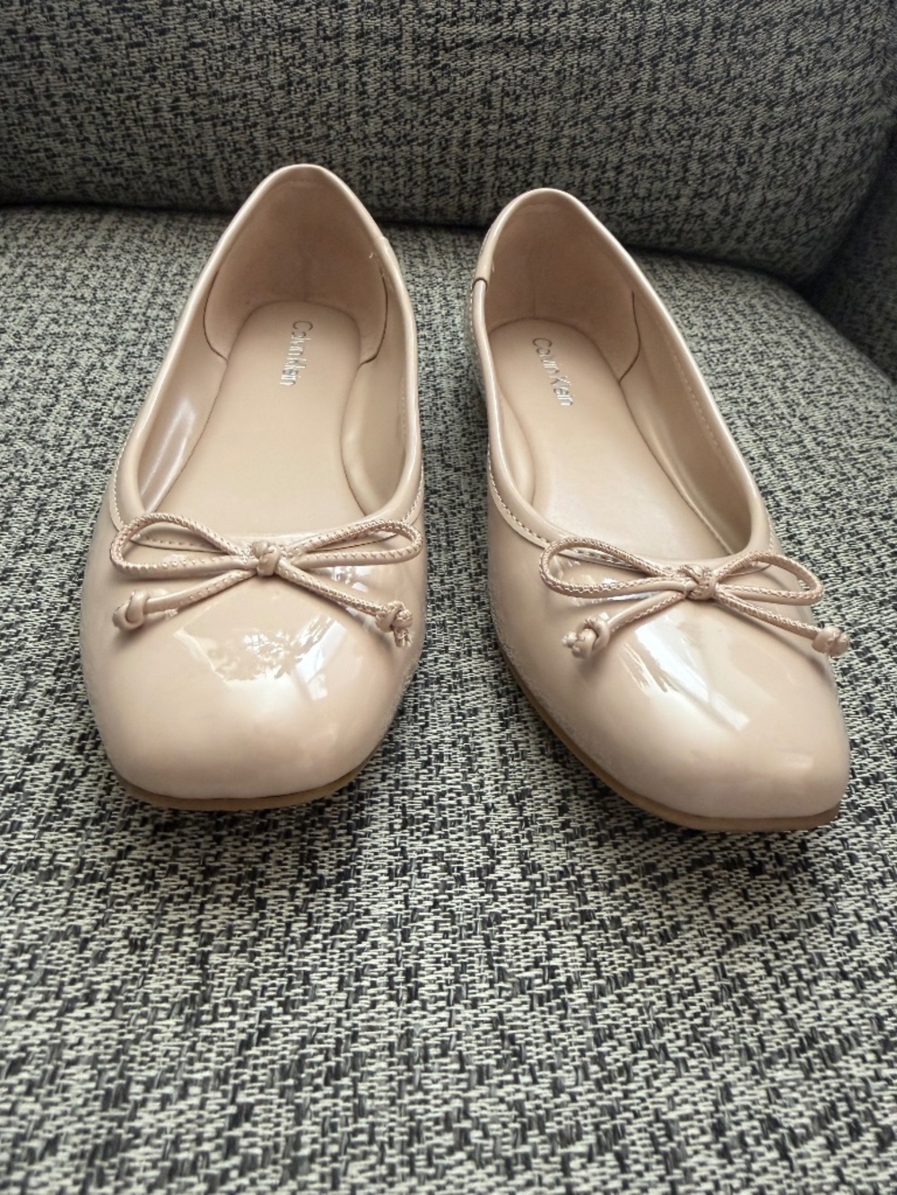 Calvin Klein Pink Patent Ballet Flats with Bow; Women's Size 8.5